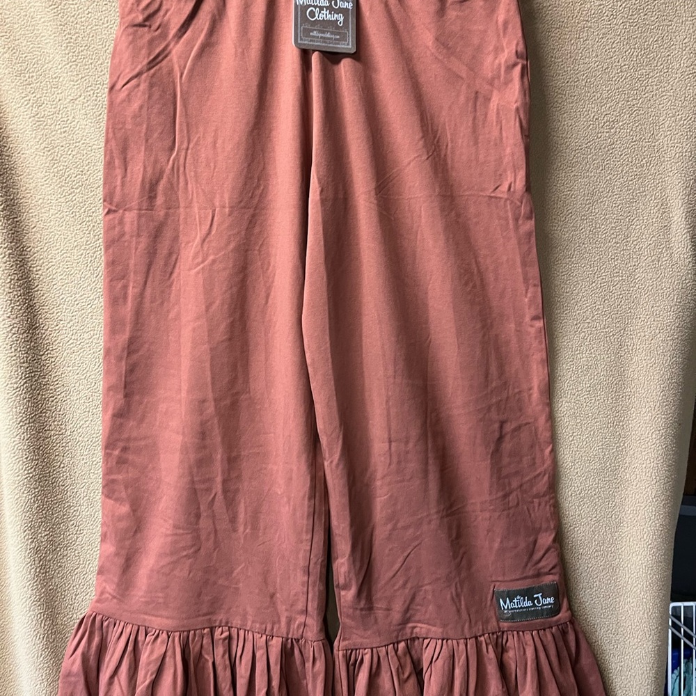 Matilda Jane size small ruffled pant